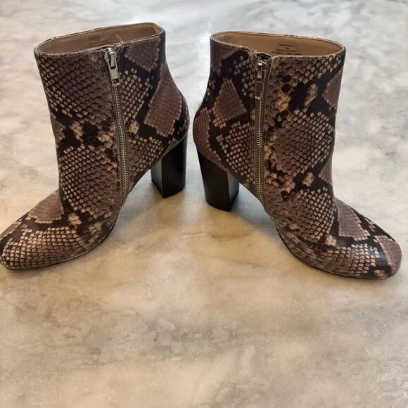 Steve Madden Pixie Natural Snake Print Block Heel Ankle Boot Bootie Size 7.5 - Picture 5 of 12